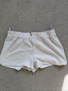 H&M White Textured Elastic Waist Athletic Shorts